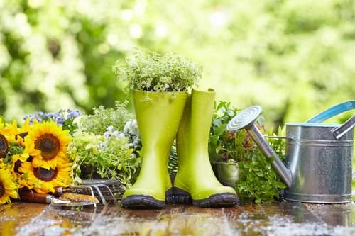 Planning a flower bed creation project in Hainault with tools and soil preparation